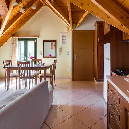 Bella Mansarda Apartamento